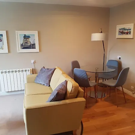 On Windermere, Excellent For 4 With Parking Bowness-on-Windermere